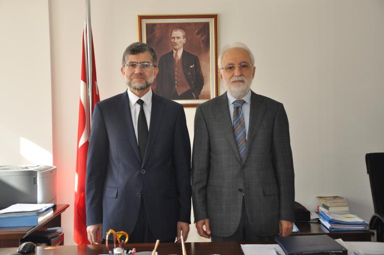 Halkbank Yönetim Kurulu Üyesi M. Nihat Ömeroğlu, Türkiye İnsan Hakları ve Eşitlik Kurumu’nu Ziyaret Etti