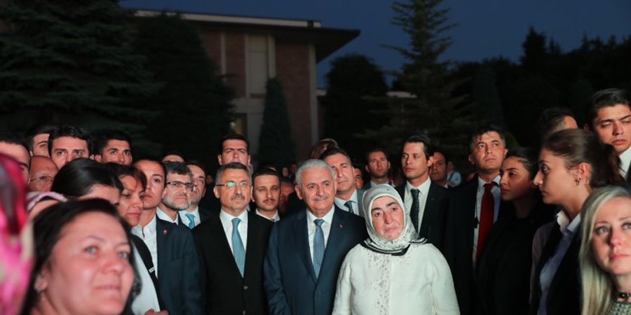TİHEK Başkanı Süleyman Arslan Başbakanlık'ta Düzenlenen Veda Programına Katıldı