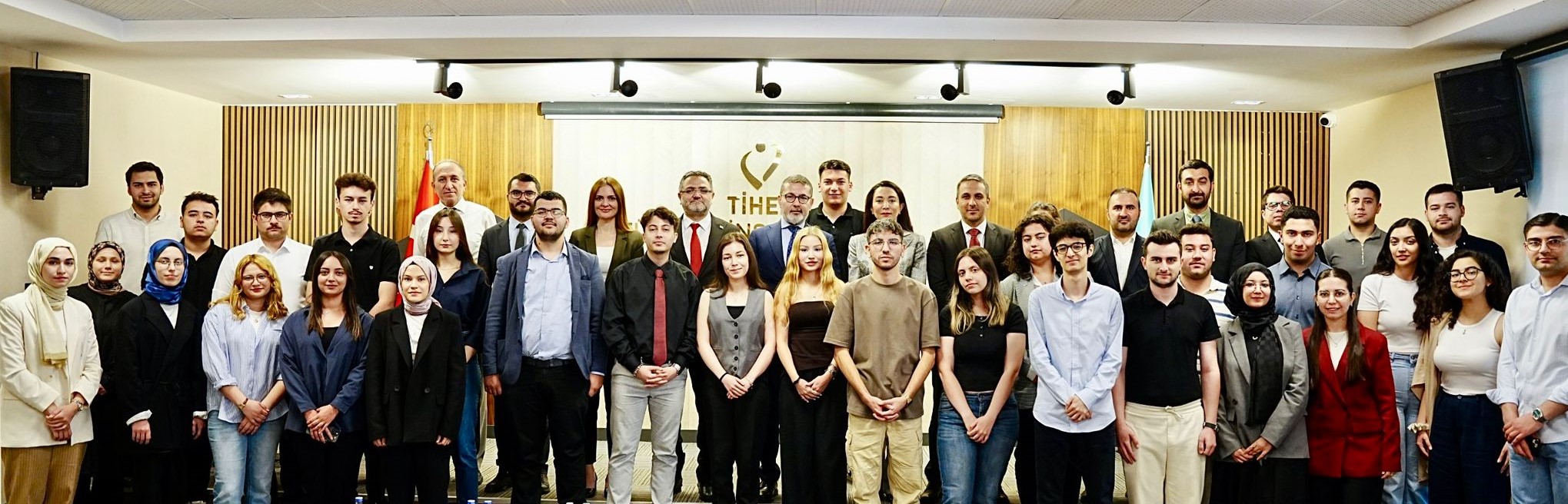 Azerbaycan İnsan Hakları Komiseri Sabina Aliyeva ile Başkanımız Prof. Dr. Muharrem Kılıç Açış Dersinde Öğrencilerle Bir Araya Geldi