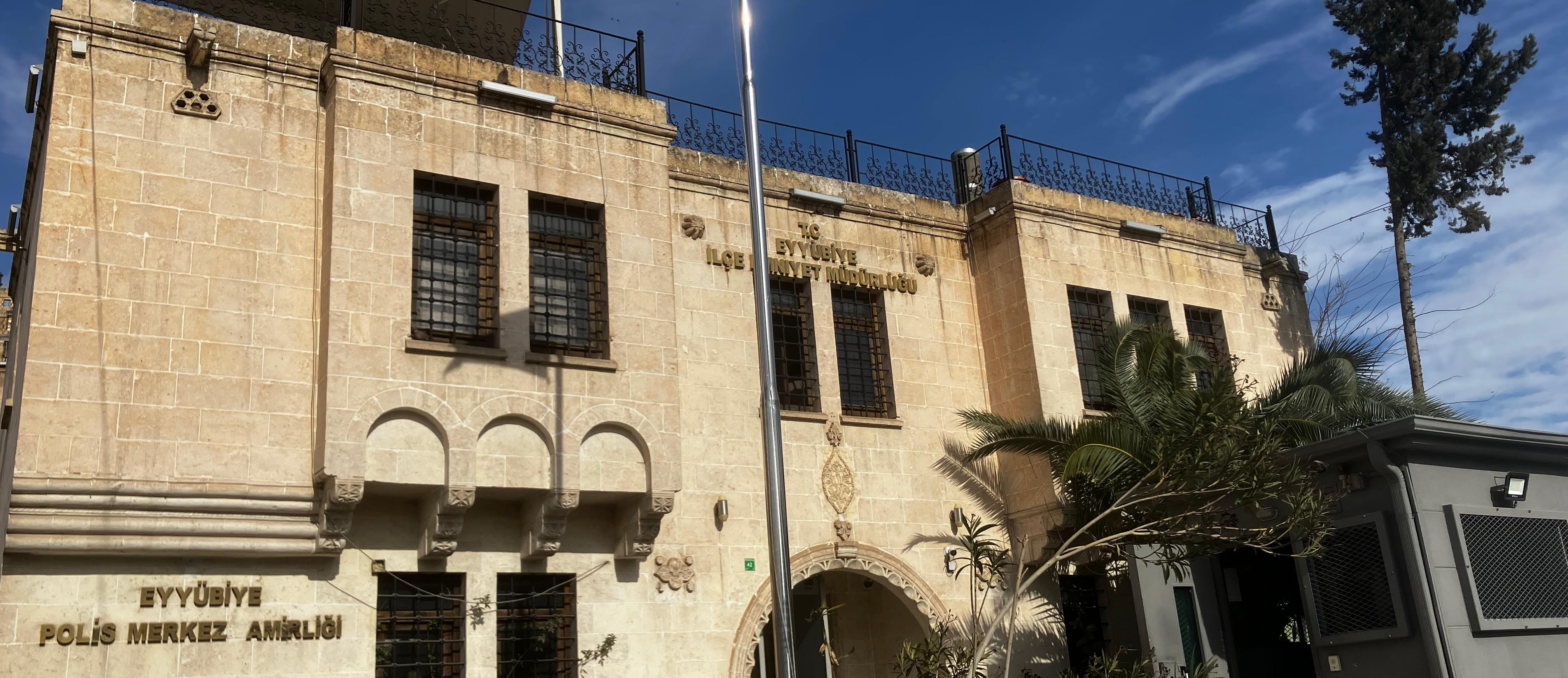 Şanlıurfa Eyyübiye İlçe Emniyet Müdürlüğü Nezarethanelerine Habersiz Ziyaret