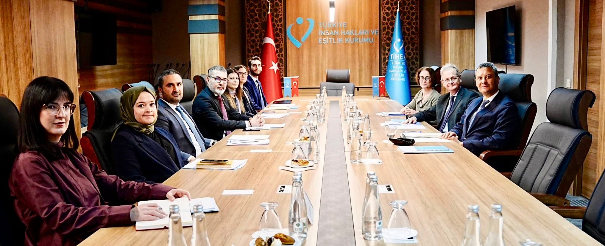 Avrupa Konseyi İşbirliği Projelerinin Programlamasından Sorumlu Daire Başkanı Schnutz Dürr, Ankara Program Ofisi Başkanı William Massolin ve Batı Balkanlar ve Türkiye’ye Yönelik Yatay Destek Koordinatörü Marie-Angele Orihuela Kurumumuzu Ziyaret Etti