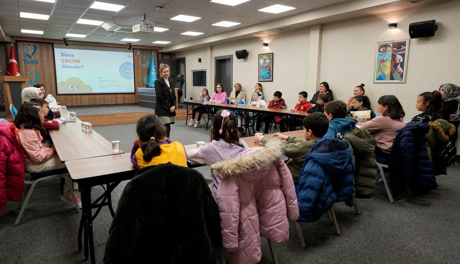 Türkiye İnsan Hakları ve Eşitlik Kurumunun Çocuklarla “Çocukların Sağlık Hakkı Rehberi” Çalışması