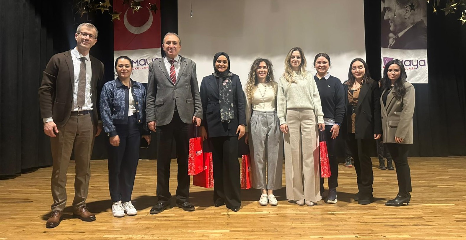 Maya Okulları Öğrencilerine “Dijital Dünyada Çocuk Hakları” Semineri Gerçekleştirildi