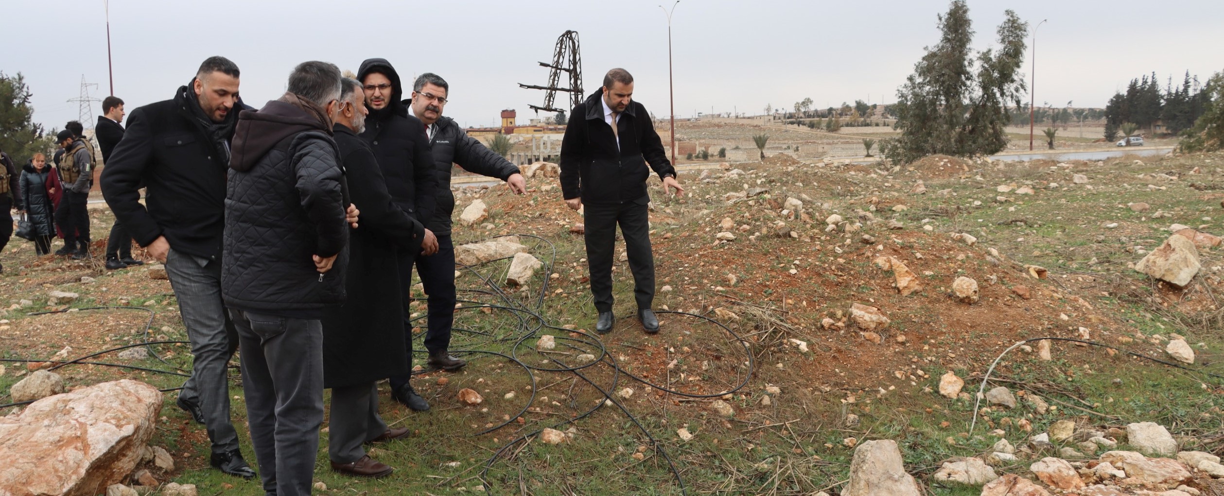 TİHEK Heyetinden Suriye'de Beşşar Esed Rejimi Tarafından Gerçekleştirilen İnsan Hakları İhlallerine Yönelik Raporlama Çalışmaları Kapsamında Halep’te Bulunan Toplu Mezara Ziyaret