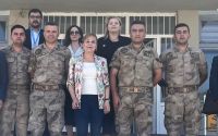 Gevaş İlçe Jandarma Komutanlığı ve Yoldöndü Jandarma Karakol Komutanlığı Nezarethanelerine Habersiz Ziyaret Düzenlendi